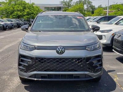2026 Volkswagen Tiguan 2.0T SE R-Line Black