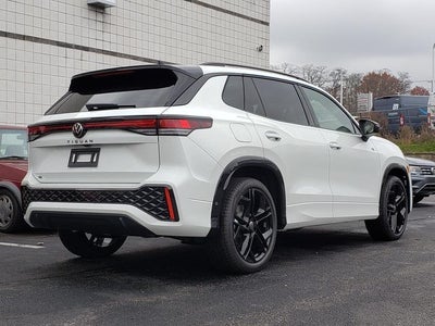 2026 Volkswagen Tiguan 2.0T SE R-Line Black