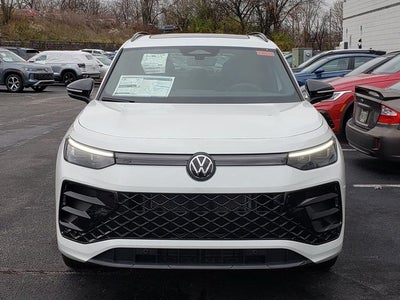 2026 Volkswagen Tiguan 2.0T SE R-Line Black