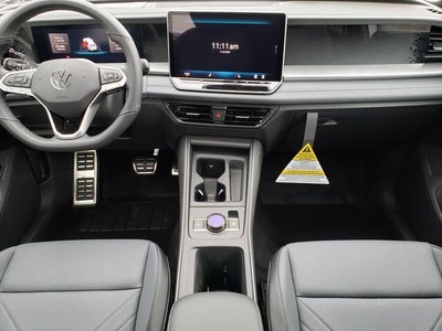 2026 Volkswagen Tiguan 2.0T SE R-Line Black