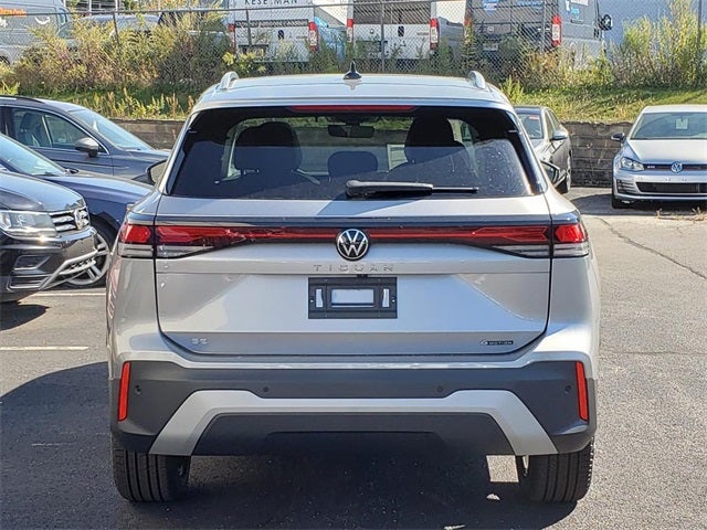 2025 Volkswagen Tiguan 2.0T SE
