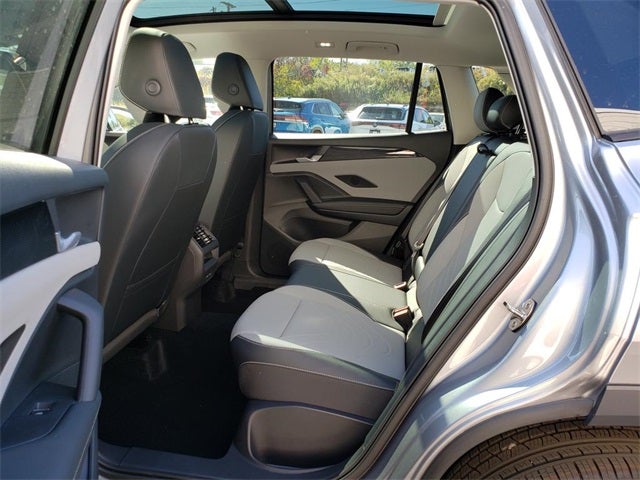 2025 Volkswagen Tiguan 2.0T SE