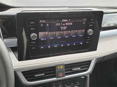 2025 Volkswagen Taos 1.5T SE