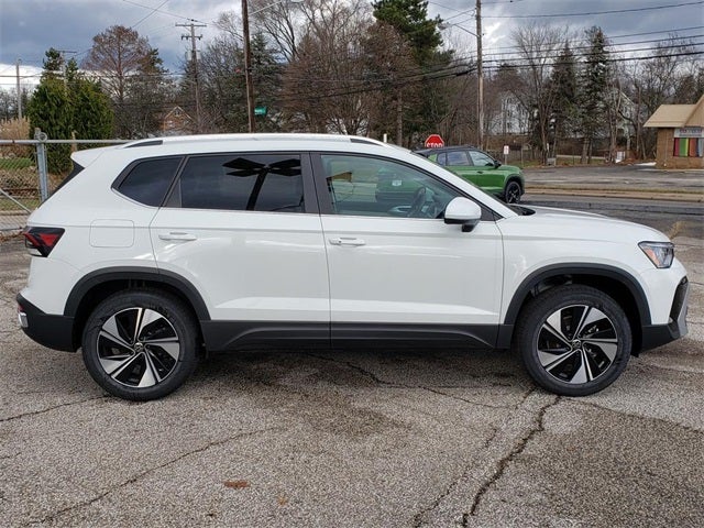 2025 Volkswagen Taos 1.5T SE