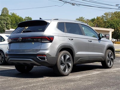 2025 Volkswagen Taos 1.5T SE