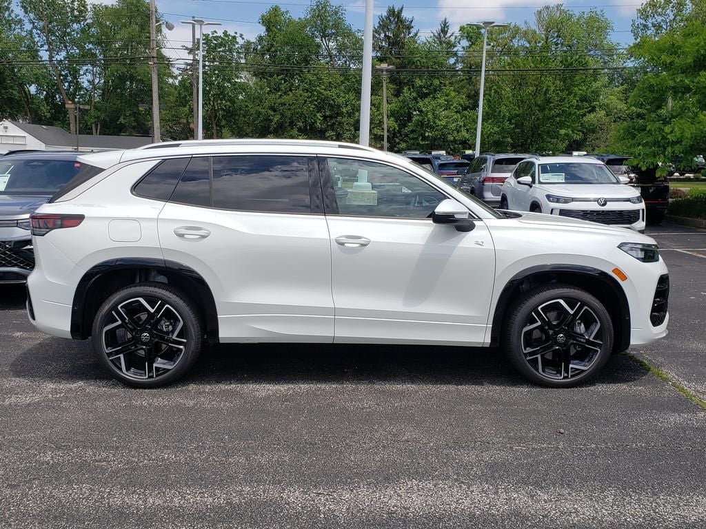 2026 Volkswagen Tiguan 2.0T SEL R-Line Turbo