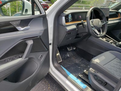 2026 Volkswagen Tiguan 2.0T SEL R-Line Turbo