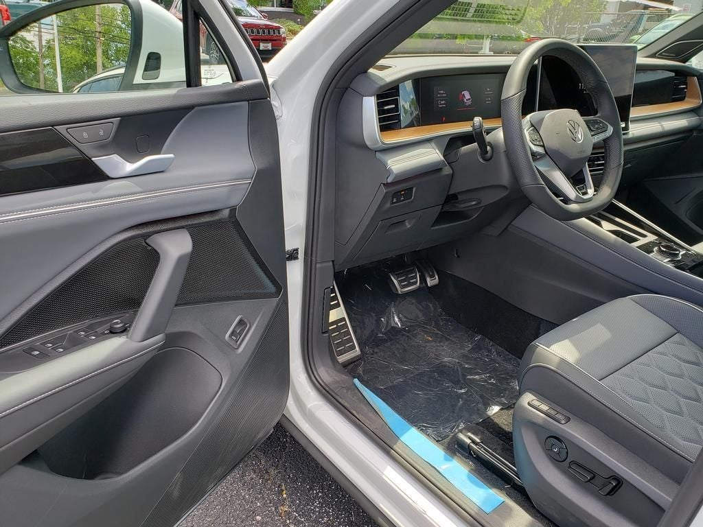 2026 Volkswagen Tiguan 2.0T SEL R-Line Turbo