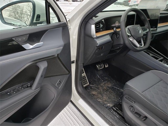 2026 Volkswagen Tiguan 2.0T SEL R-Line Turbo
