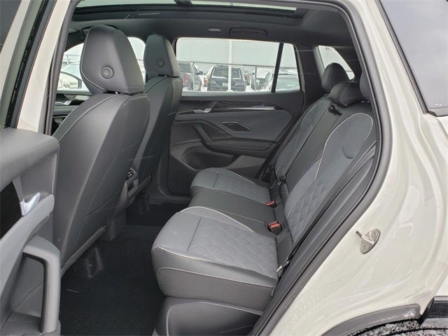 2026 Volkswagen Tiguan 2.0T SEL R-Line Turbo