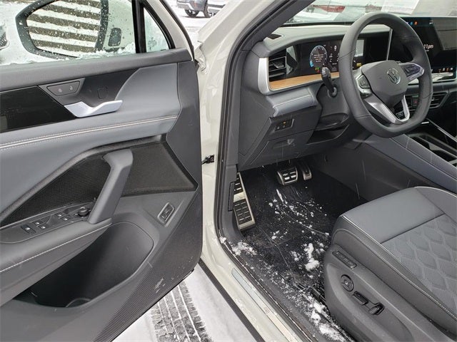 2026 Volkswagen Tiguan 2.0T SEL R-Line Turbo