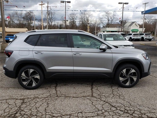 2025 Volkswagen Taos 1.5T SE