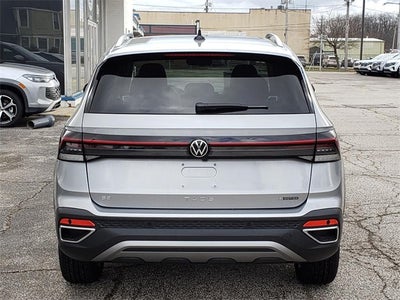 2025 Volkswagen Taos 1.5T SE