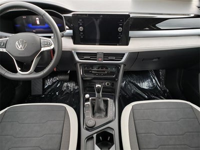 2025 Volkswagen Taos 1.5T SE