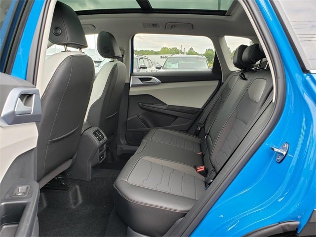 2025 Volkswagen Taos 1.5T SE