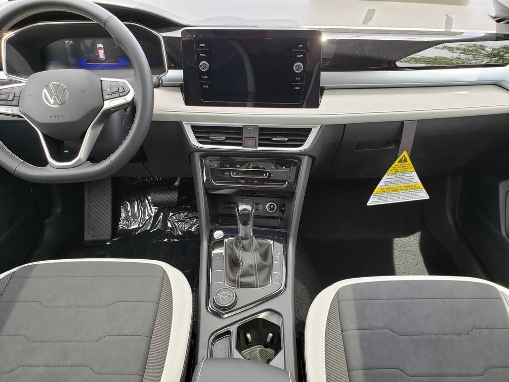 2026 Volkswagen Taos 1.5T SE