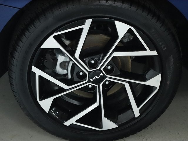 2025 Kia K5 EX