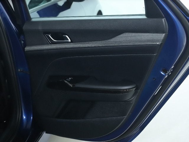 2025 Kia K5 EX