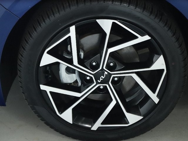2025 Kia K5 EX