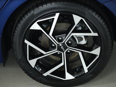 2025 Kia K5 EX