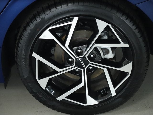 2025 Kia K5 EX