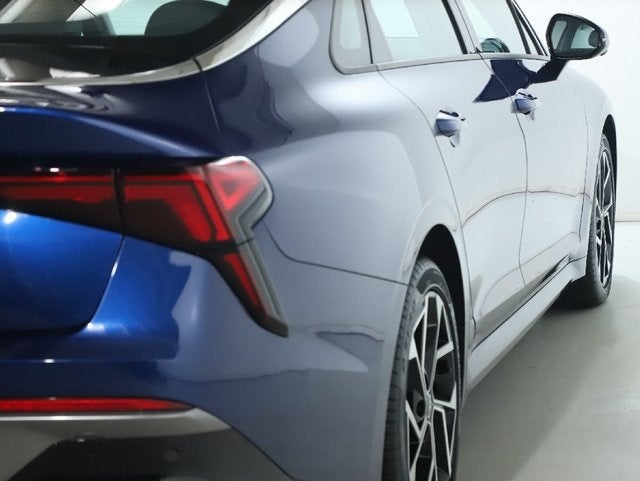2025 Kia K5 EX