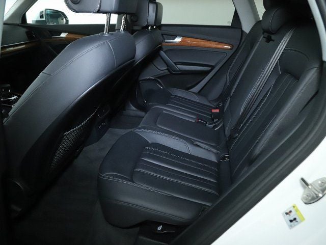 2023 Audi Q5 40 Premium quattro