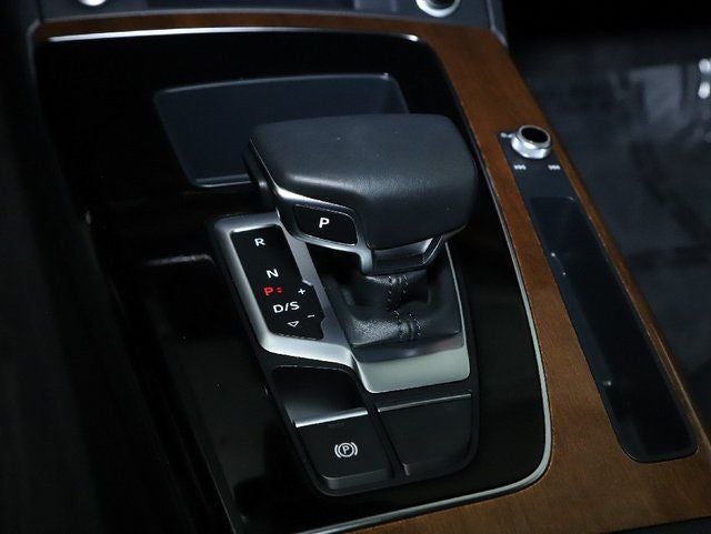 2023 Audi Q5 40 Premium quattro