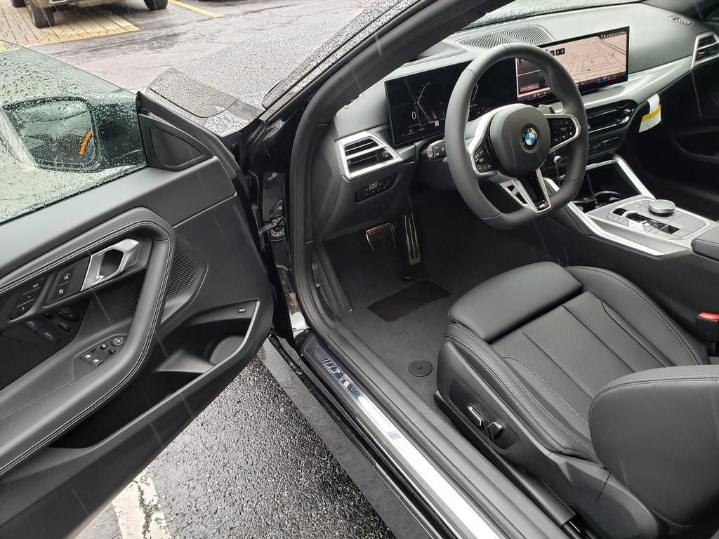 2025 BMW 2 Series 230i xDrive