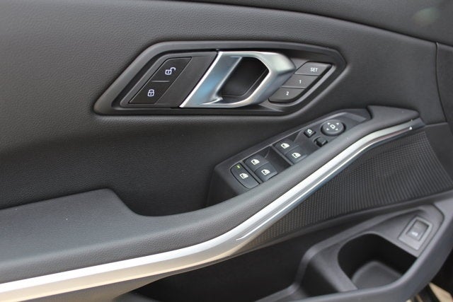 2025 BMW 3 Series 330i xDrive