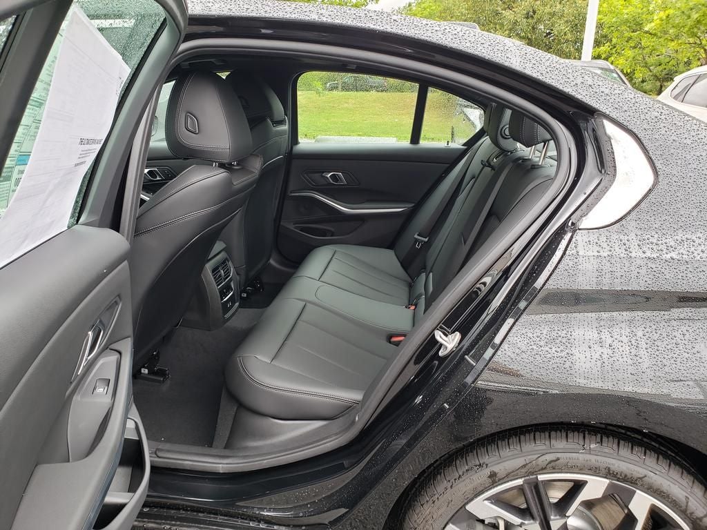 2025 BMW 3 Series 330i xDrive