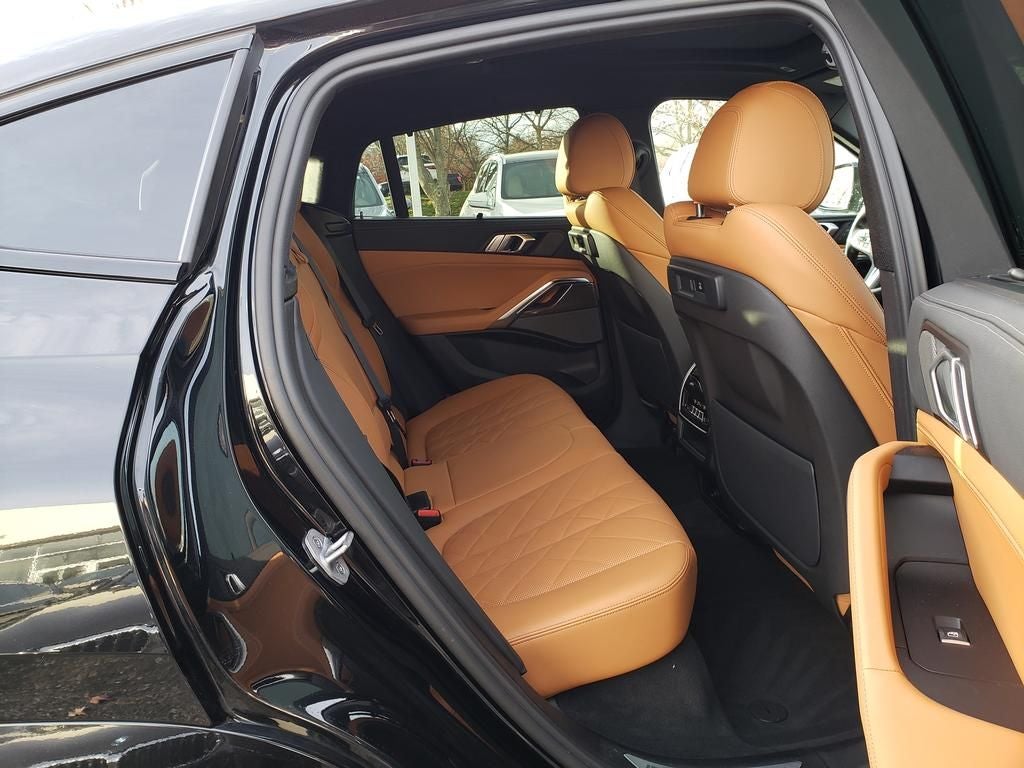 2023 BMW X6 xDrive40i