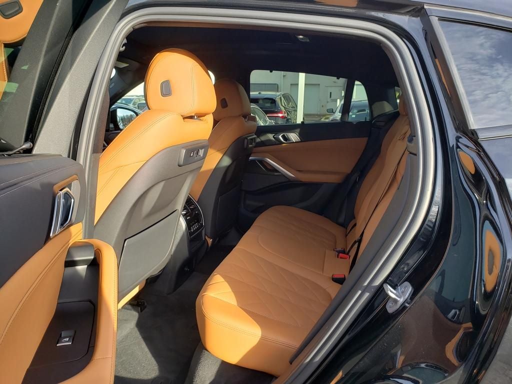 2023 BMW X6 xDrive40i