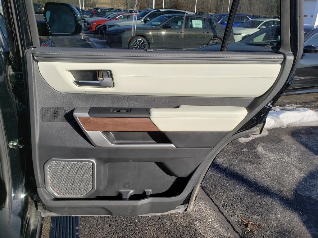 2024 Toyota Sequoia Capstone