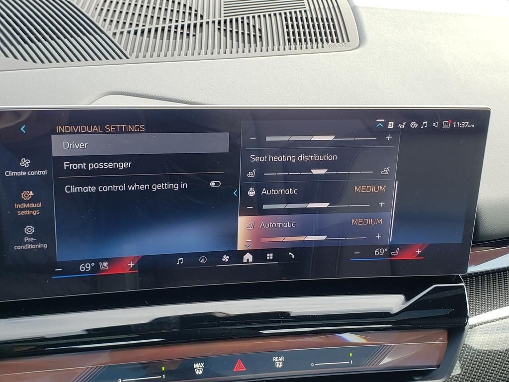 2026 BMW 5 Series 550e xDrive