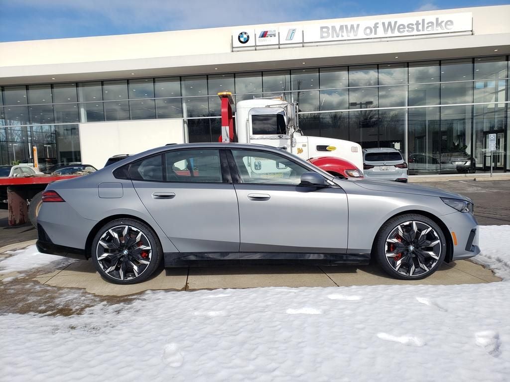 2026 BMW 5 Series 550e xDrive