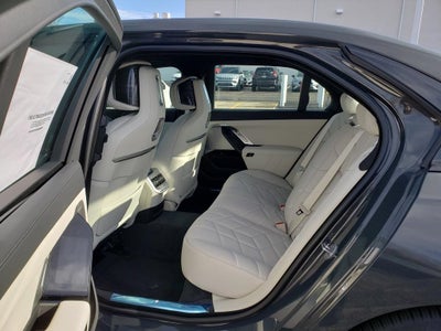 2026 BMW 7 Series 740i xDrive