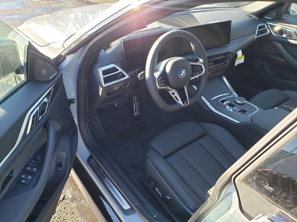 2025 BMW i4 xDrive40