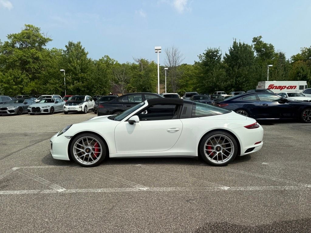 2019 Porsche 911 Targa 4 GTS