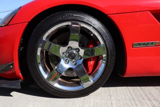 2005 Dodge Viper SRT10