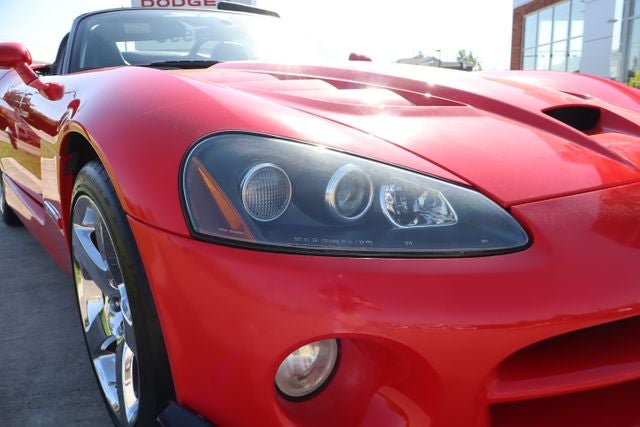 2005 Dodge Viper SRT10