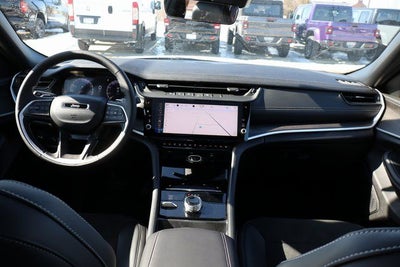 2026 Jeep Grand Cherokee Laredo Altitude