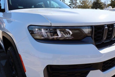 2026 Jeep Grand Cherokee Laredo Altitude