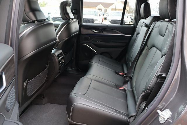 2025 Jeep Grand Cherokee Overland