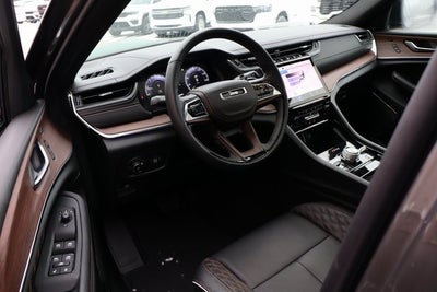2025 Jeep Grand Cherokee Summit