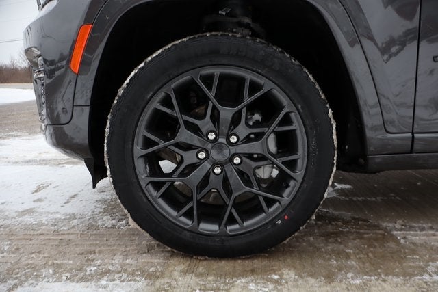 2025 Jeep Grand Cherokee Summit