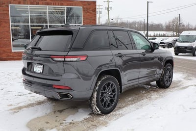 2025 Jeep Grand Cherokee Summit