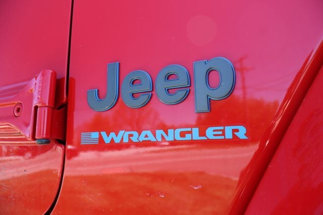 2025 Jeep Wrangler Sahara 4XE Backcountry