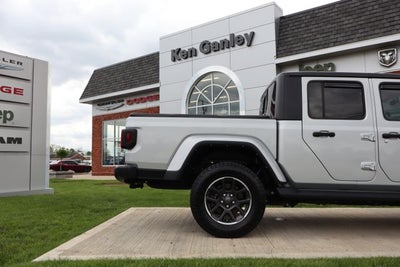 2022 Jeep Gladiator Overland