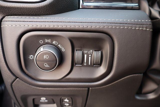 2026 RAM 1500 Limited Night Edition